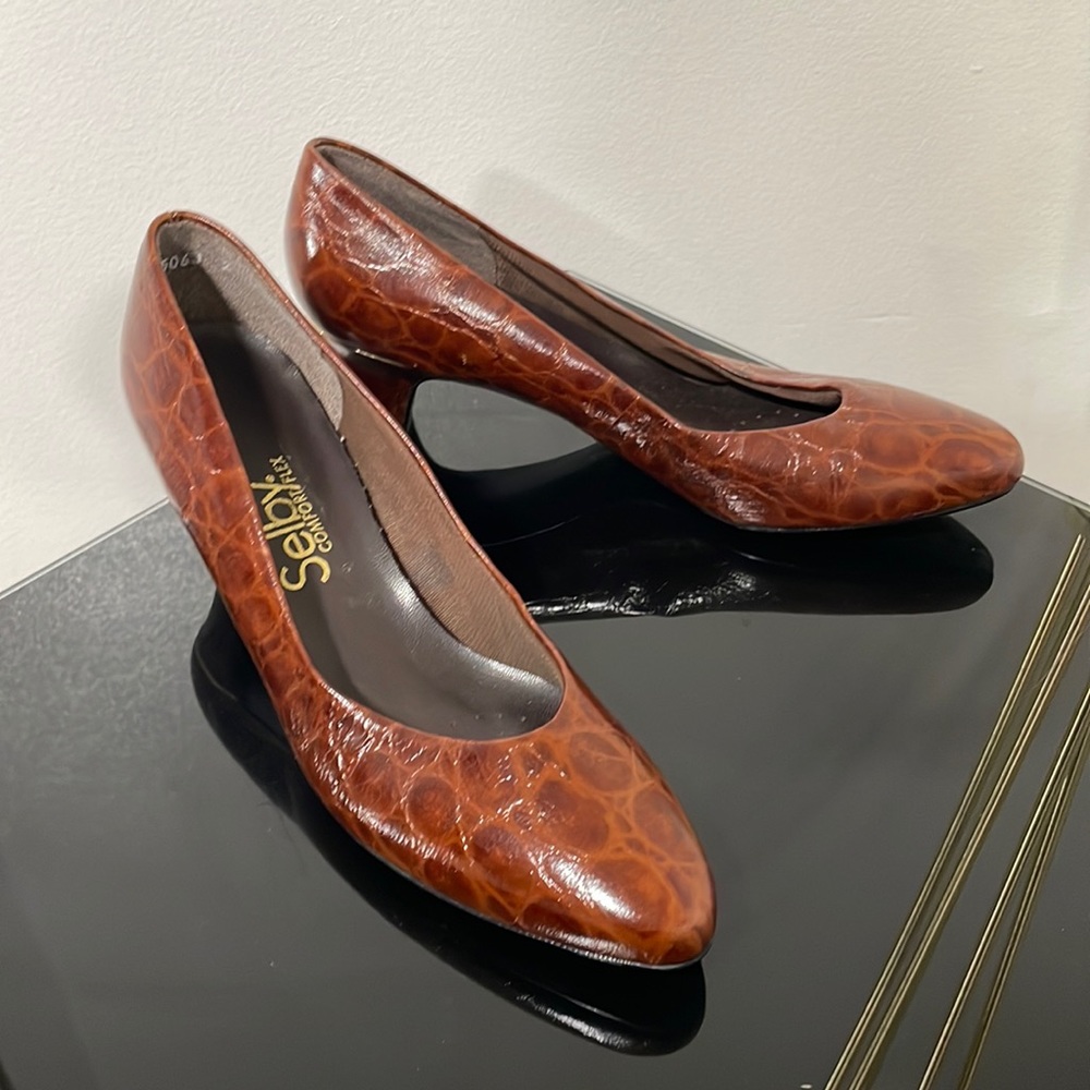 Leather Kitty Heels